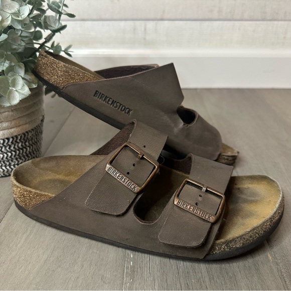 Birkenstock Arizona Birkibuc - Mocha
Size 37 (Womens 6-6.5) - Picture 3 of 16